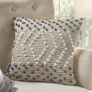 2 Modern Thread Pillow Covers